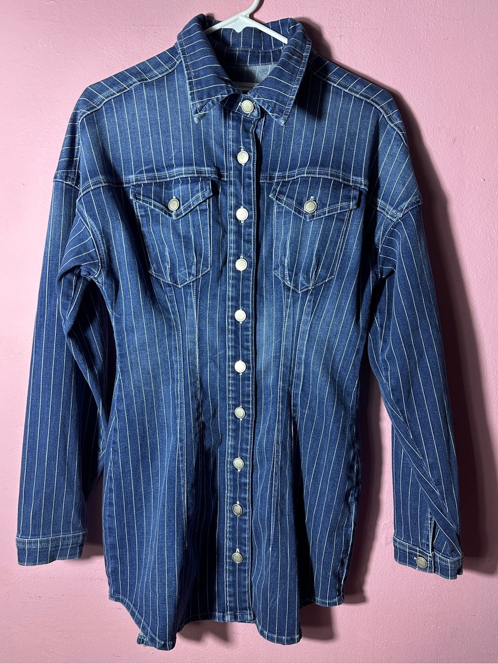 Good American denim cinched waist mini shirt dress in mid pinstripe blue wash